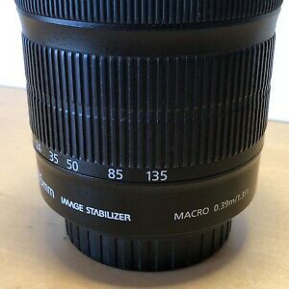 Canon Zoom Lens EF-S 18-135 mm Image Stabilizer Ma